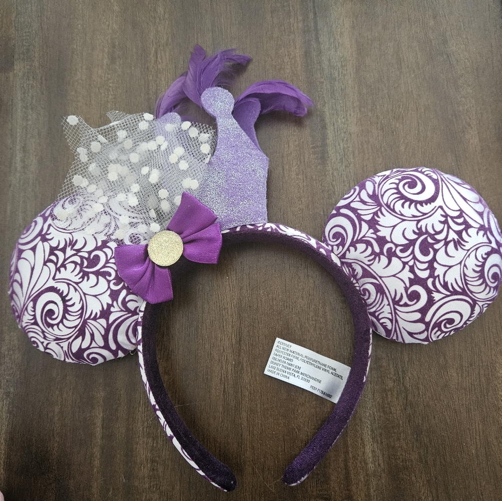 Rare Disney Minnie Mouse Ears